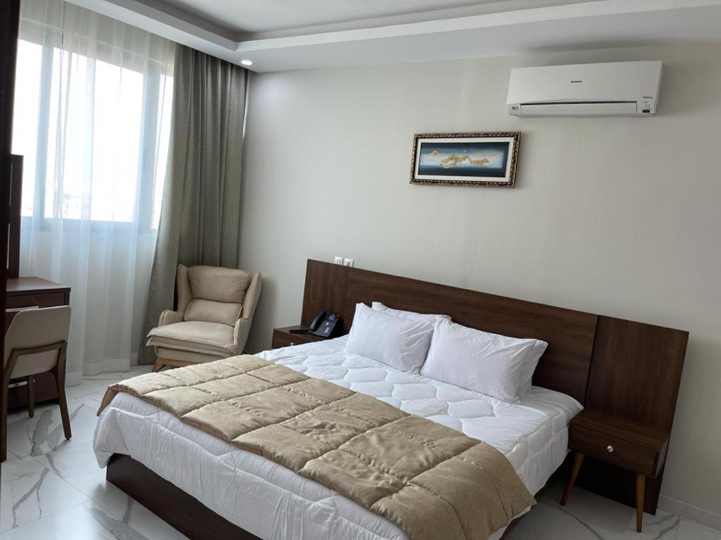 Residence Sycomore 1 Abidjan Bagian luar foto